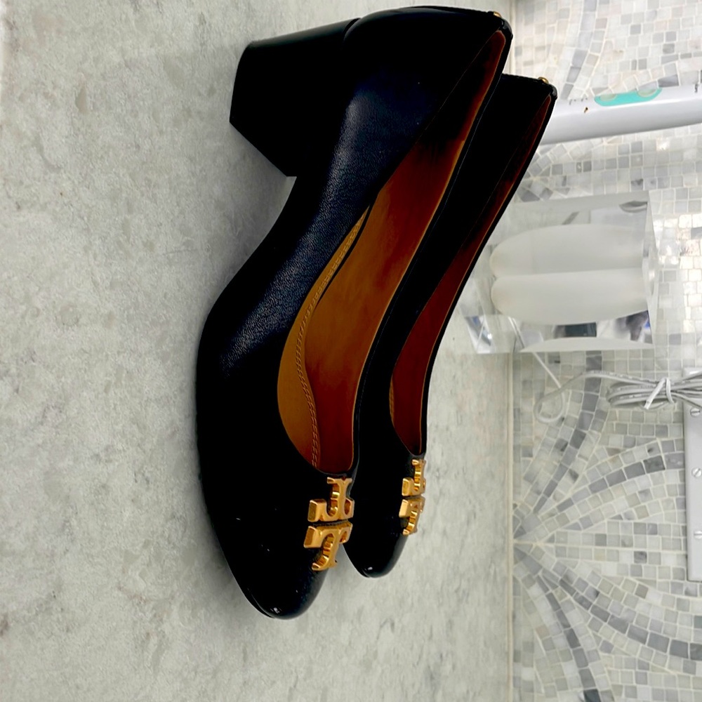 Tory Burch black pumps